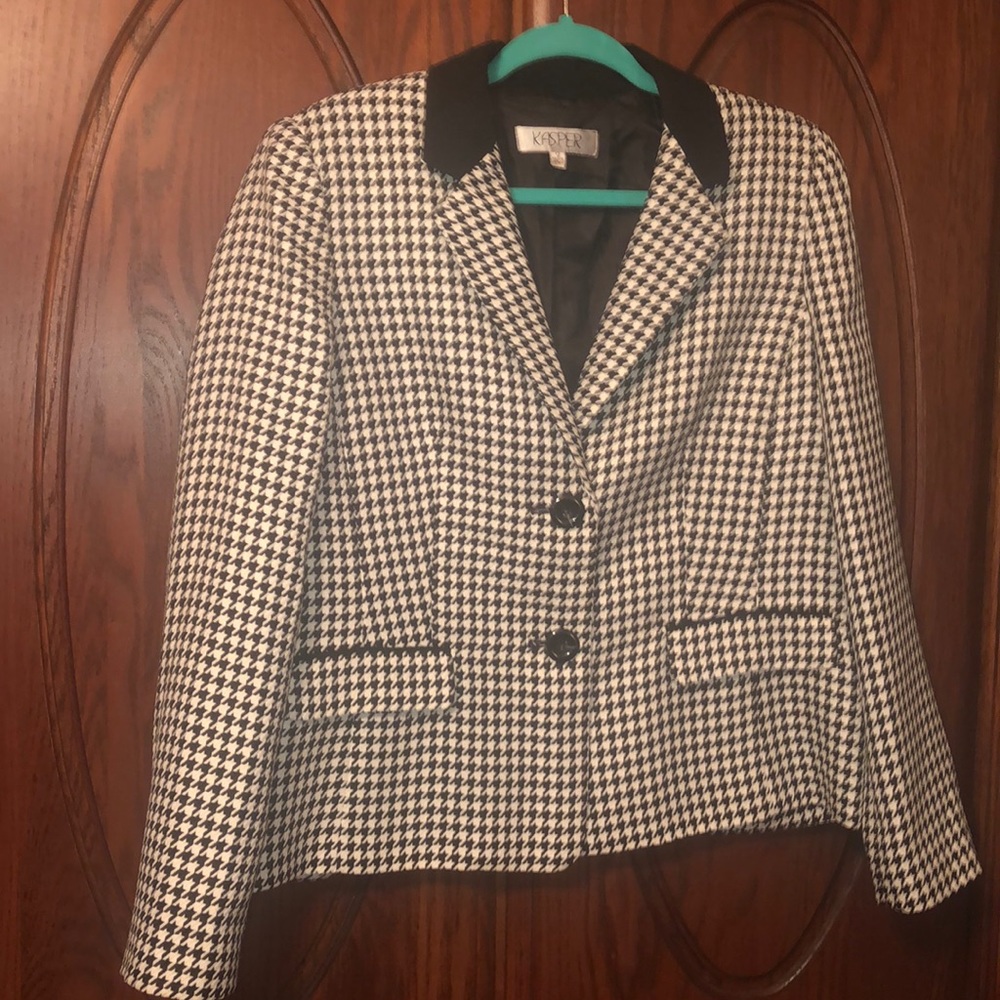 Kasper sz 12 houndstooth blazer. NWOT